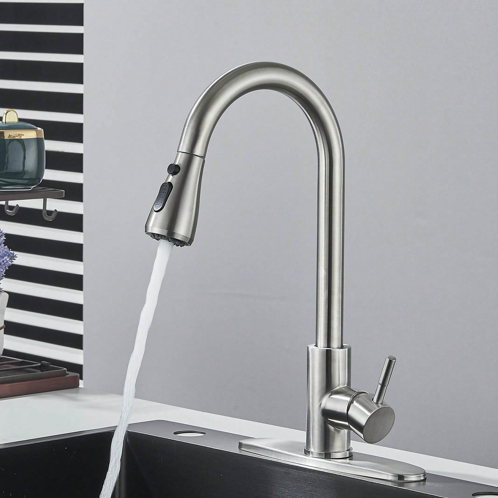 Kitchen Faucet With Pull-Down  - огляд і ціна Commercial Kitchen And Bar